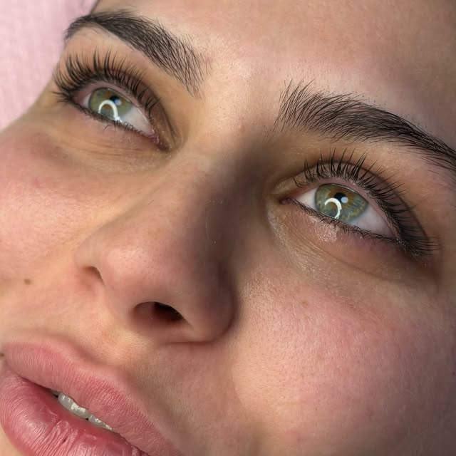 Keratin Lashlifting mit Färben – Ergebnis in Fellbach